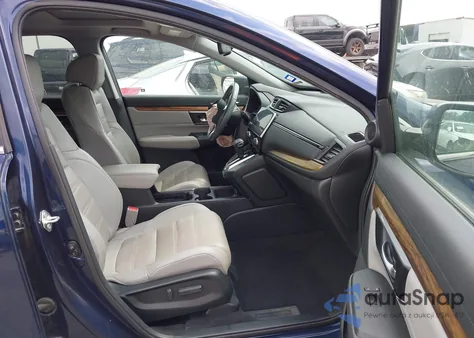 2017 Honda Cr-V Touring from USA, damaged, VIN 7FARW1H99HE028444